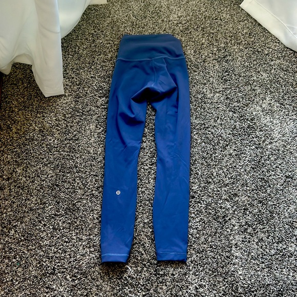 Unity blue size zero lululemon leggings! - Picture 2 of 3